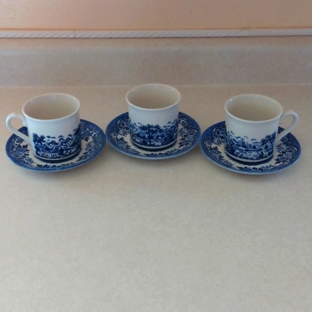 Churchill Castle Lake Cups and Saucers Set/3